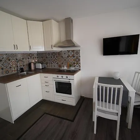 Apartment Tulip Home Apartman